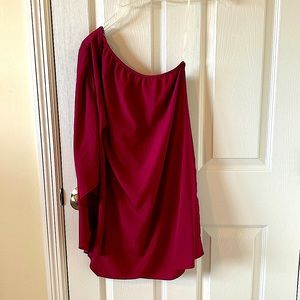One-shoulder Guess by Marciano minidress. Merlot colored
